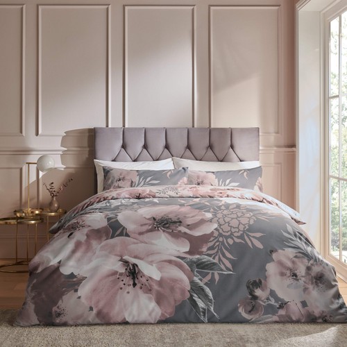 Dramatic floral duvet cover - dramatic,